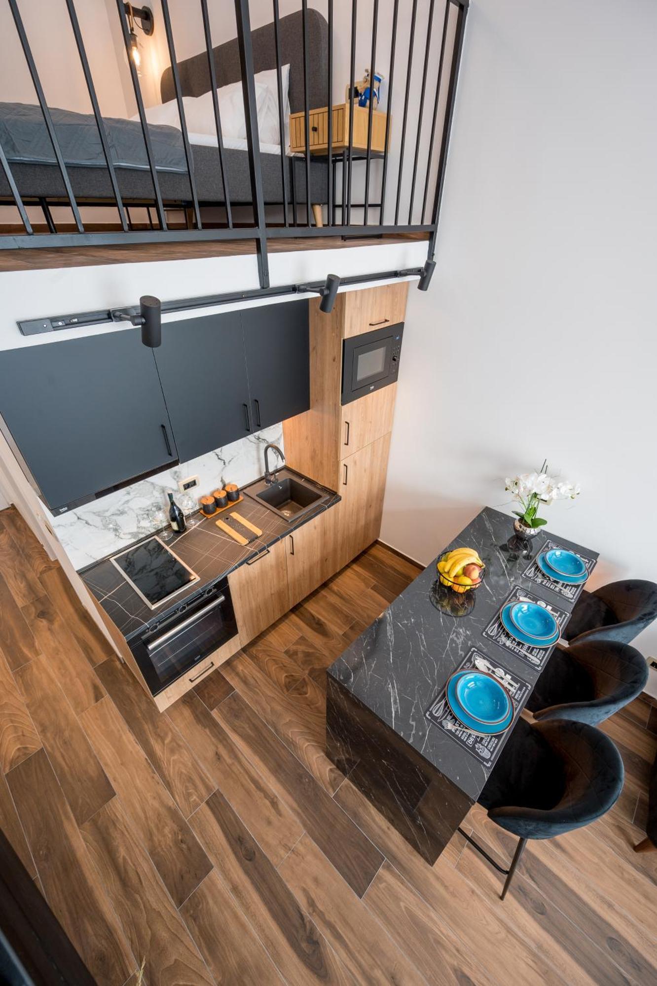 En Chene Apartment Kotor